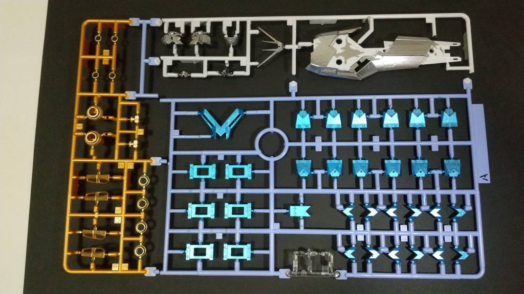 ホワイトゴールドガンダムメタブルーガンダムメッキシルバー