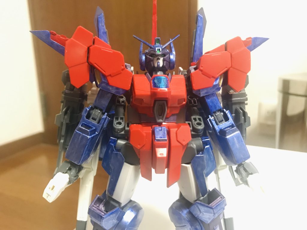 頭部はシルヴァ・バレトのガンダム顔を原型としてアヴァランチエクシアの膝パーツでアンテナを増設胴体と肩及び腰はジェガンブラストマスターを使用四肢はシルヴァ・バレトを組み合わせて大型化した下半身は股関節を延長してサイドには百万式を使用膝にAGE1の肩を接着してボリュームアップした