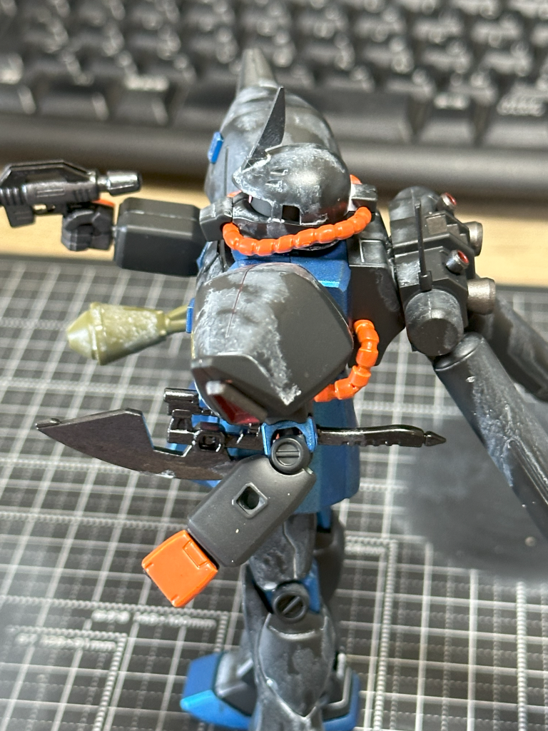 組織は違えどハイザックと同じコンセプトです。戦後はアクシズ以外でジオン系のメンテ、開発が難しいのでジムから部品を流用したという設定です。