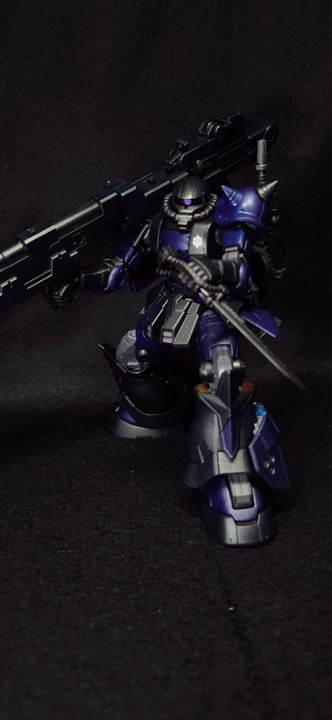 モノアイの紫カラーは友人の推しキャラのイメージカラーから