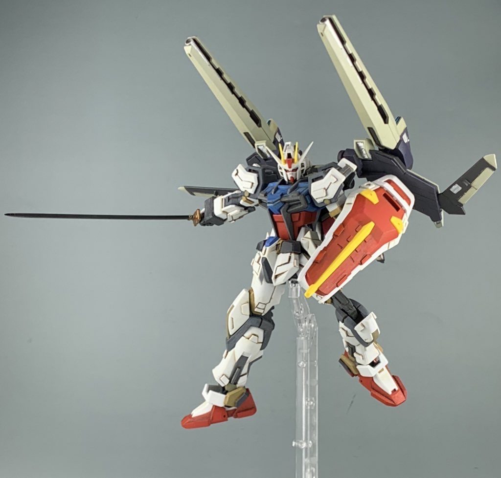 FREEDOMを見た影響で日本刀を持たせました。