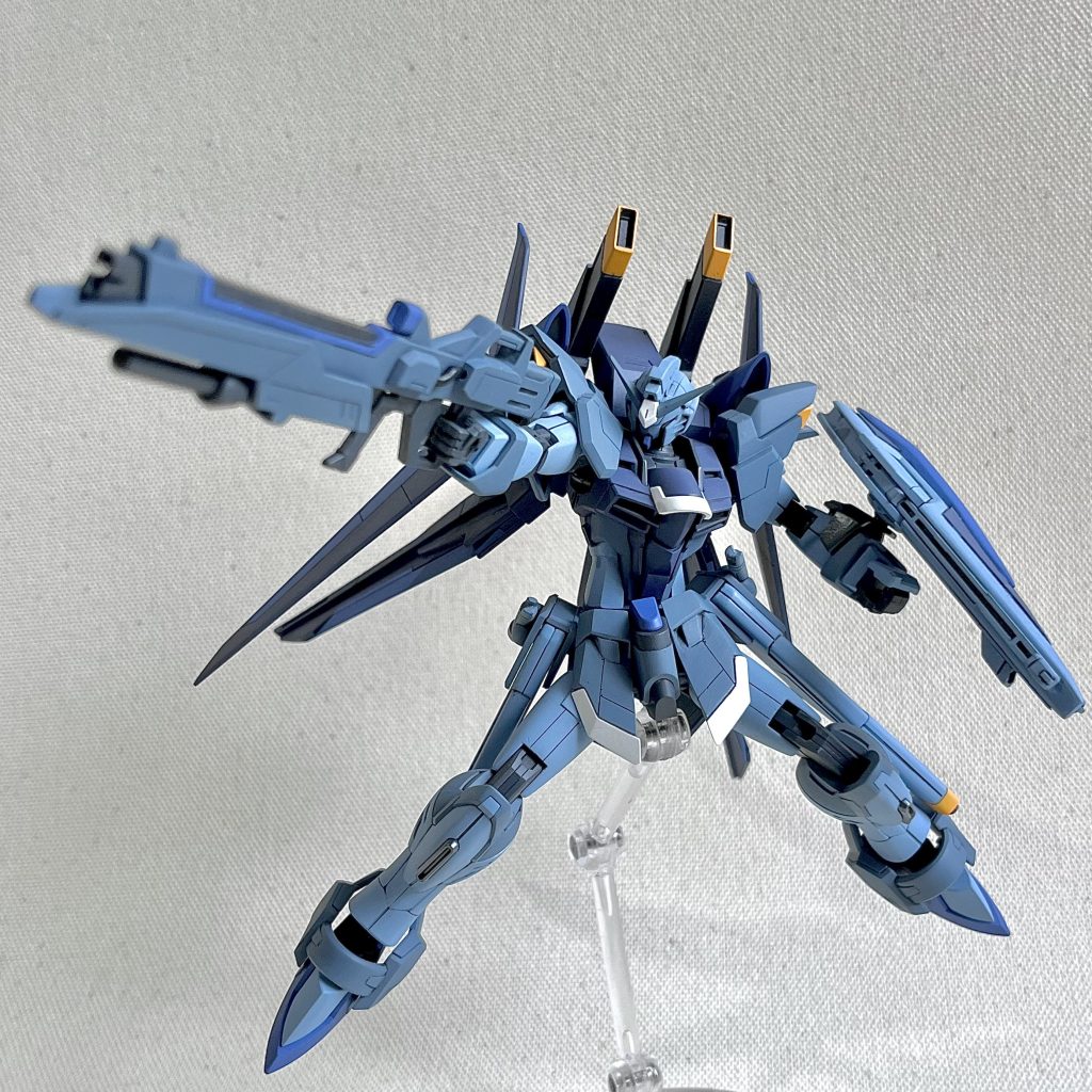 ライフルは銃身を延長。適当なパーツでグレネードもつけてます。