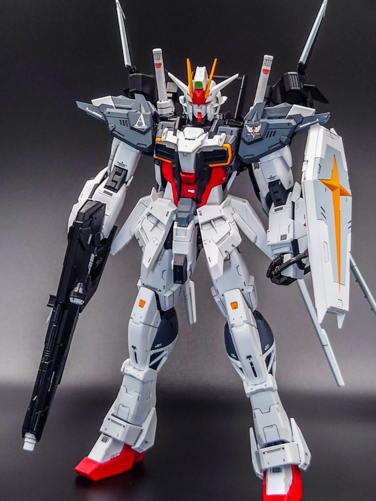 たしか初めてプレバンで買ったＭＳじゃなかったかな？この鋭い作りがたまらない