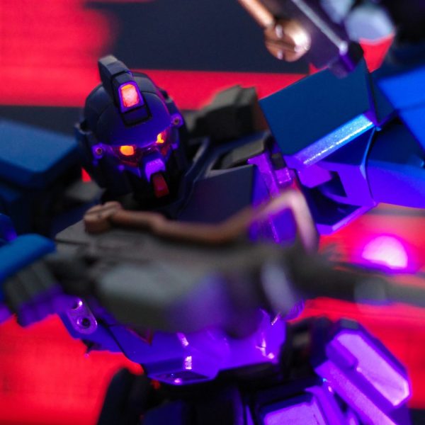 サマナ、お前のライフル借りるぞ！　旧HG版ブルーディスティニー１号機