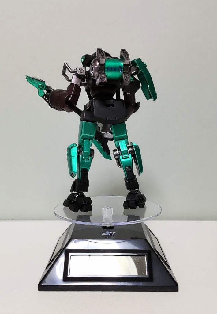 背中にはヒメトレーナー同様インクタンクのバックパックにデカールで目盛りを付けてます