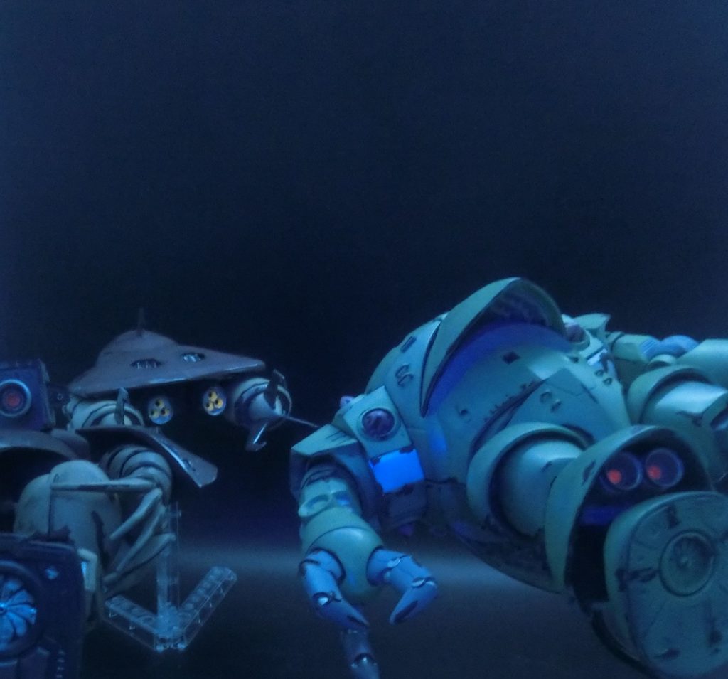 グラブロで牽引中。左はゴッグ。