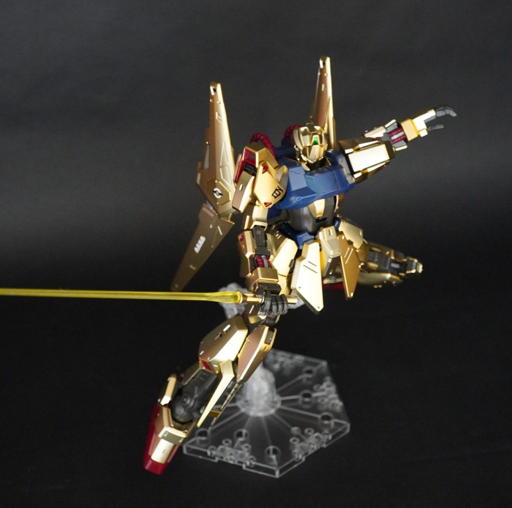 金色がとても発色の綺麗なキットです。個人的にはスミ入れすら要らないと思いました。