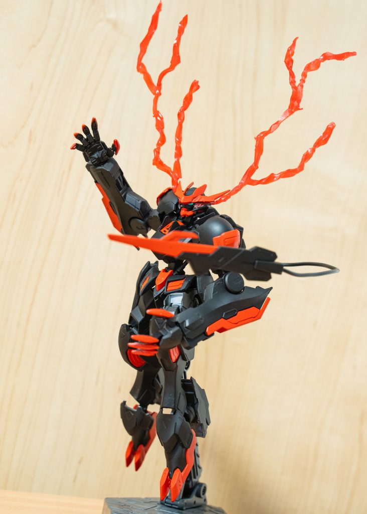 台座買えたので以前あげたバルバトスルプスレクス リサーキュレーションカラー をついでにエフェクトも自作して貼り付け 