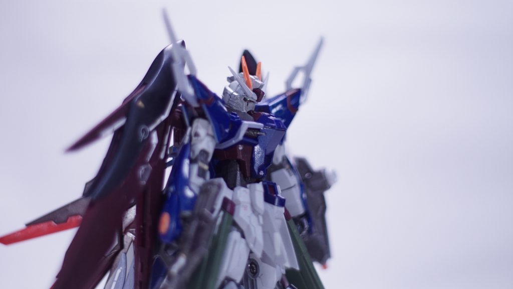 おめめも光ります。いつものレジンのやつです。