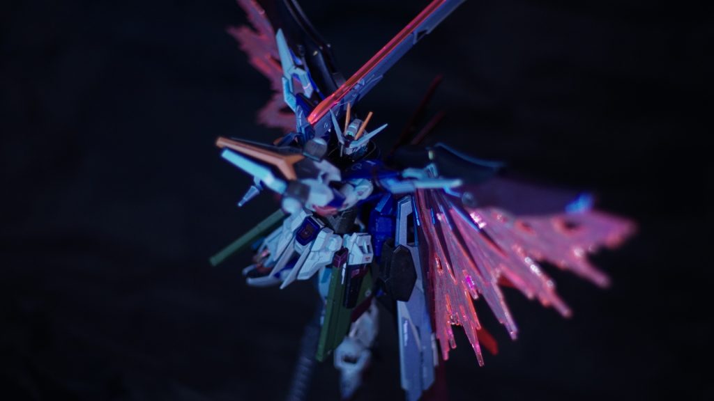 「デスティニーならお前らなんかに!」