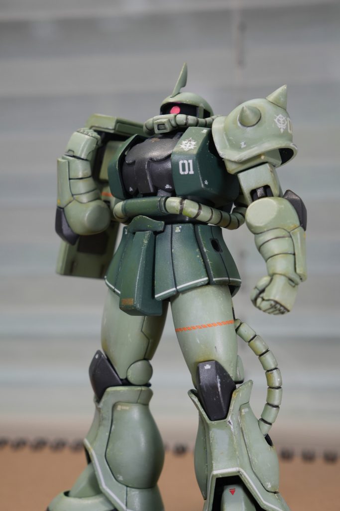 Again I used the amazing 3D-printed hand parts from 三角屋(@mikadoya1112), and they gives a perfect curvy look when posing the zaku for classic TV scenes!