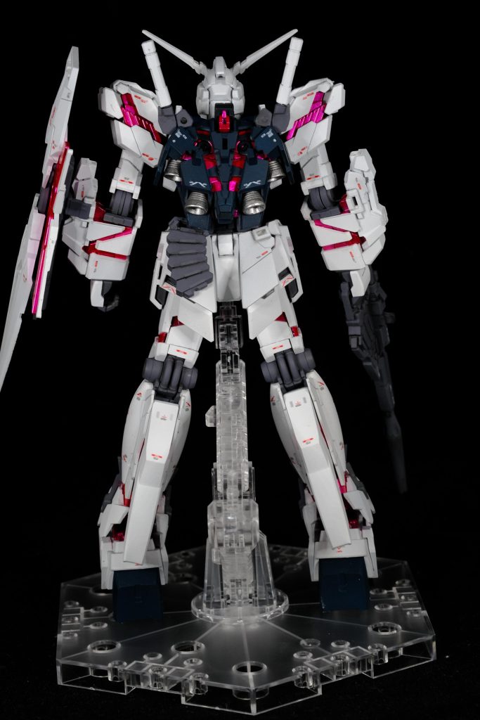 バーニアが一機紛失してしまったので、バンシィノルンから拝借しました。妖怪パーツ隠し怖い。