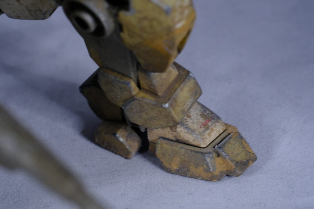 足回りのウェザリングが一番楽しいです。