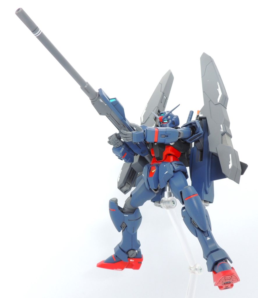 スーパーエンゲージガンダムの力強いシルエットがお気に入り。多くの換装プランがあるため、今後のキットのバリエーション展開を期待してしまいます。