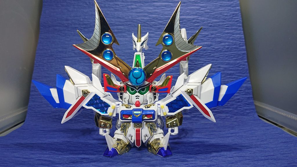 地上最強編 最後の大型キットですね。天宮、影舞乱夢、赤流火穏と3国の戦士が集まって蘇らせた光の化身で、当時は買えず憧れのキットでした。今回はシール使用＋部分塗装のお手軽作成です。