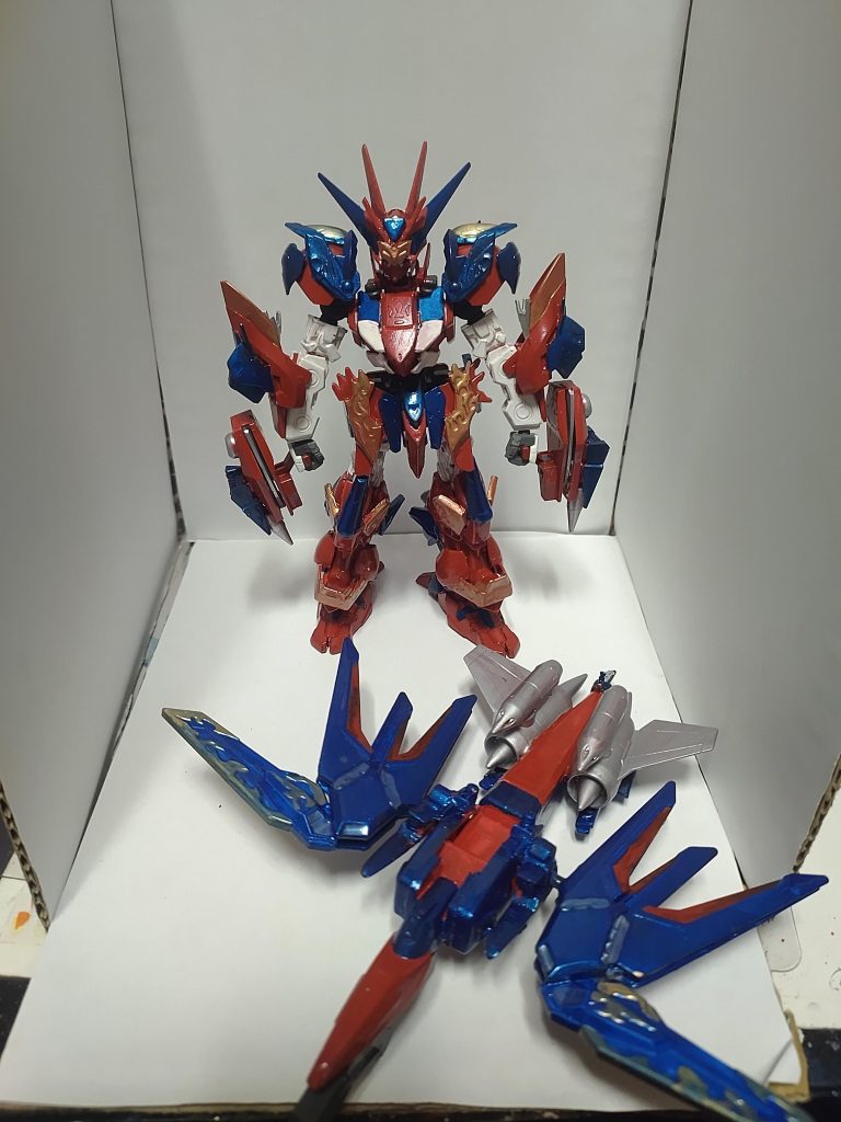 正面とバックパック型支援機