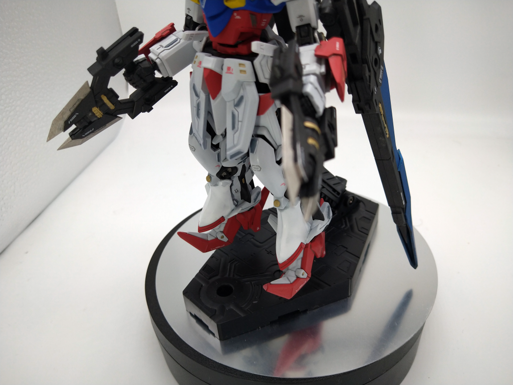 下半身です。スカート部分のスジボリは新規で掘りました。