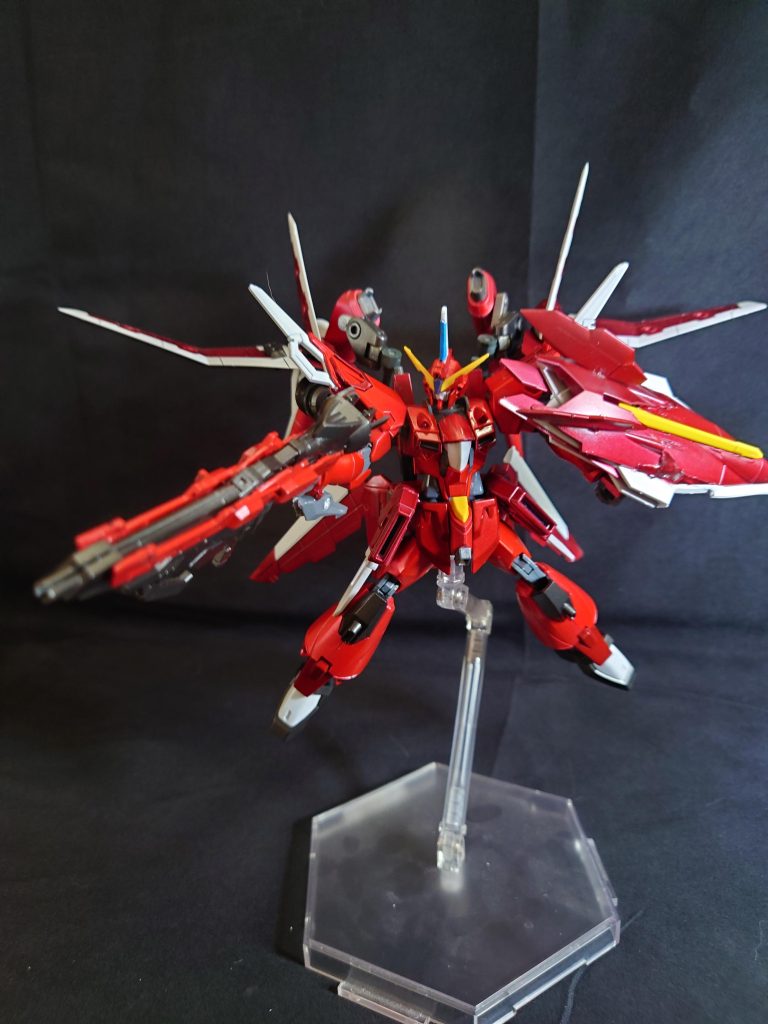 ビームライフルはウィングガンダムフェニーチェのを使用。分離できるので採用しました。