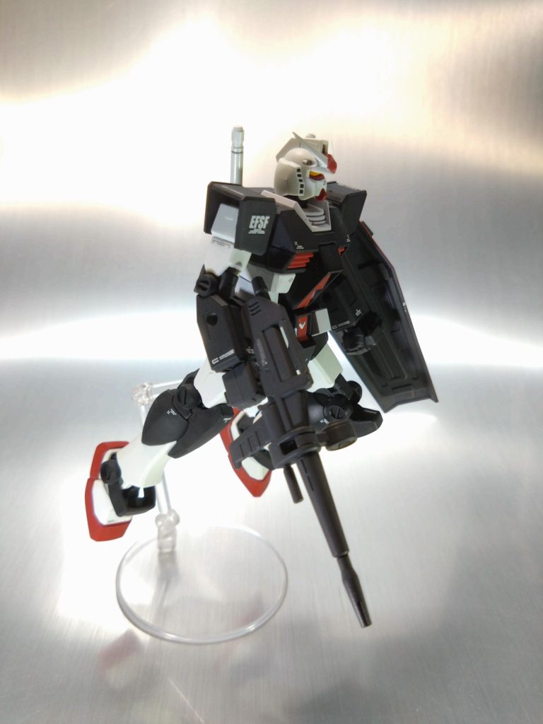 ポージングと撮り方が難しい…膝部分の塗り分けは上手くできたと思います！