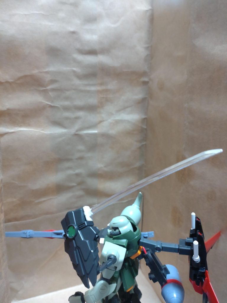 ジンハイマニューバ2型もそうですが、SEED世界の実体剣は、カッコいいものが多くて、最高です。