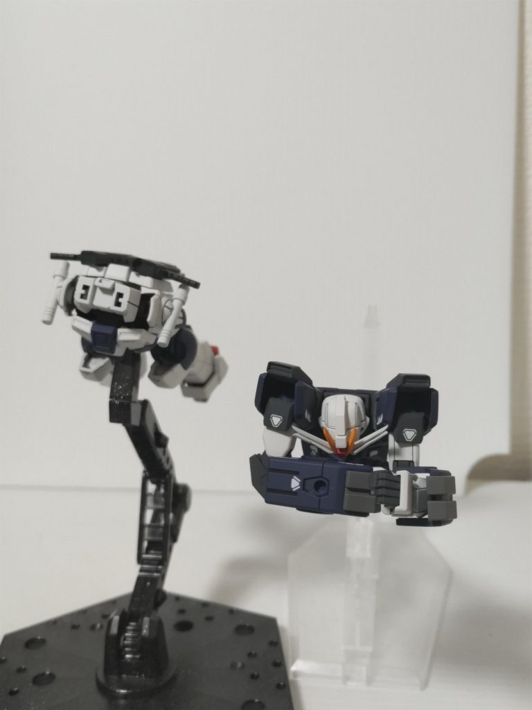 コアスプレンダー機能はオミットし、チェストコアとレッグに分離するという設定です。( アルクやランシェと同じ感じです。)