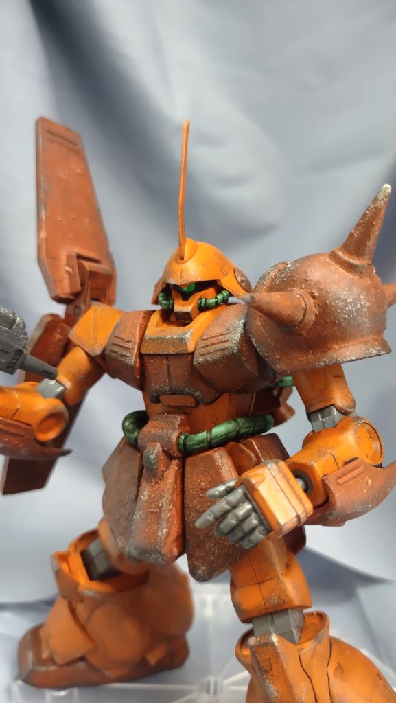 鋳造表現の塗装剥げを強調です。