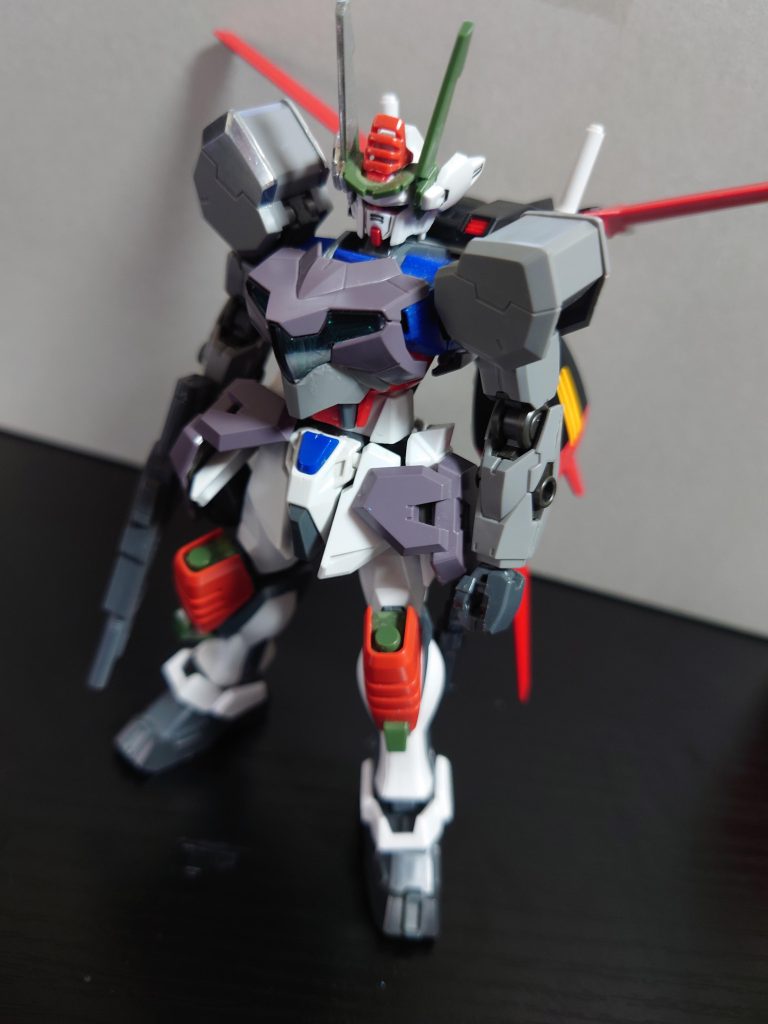 ここからは機体の制作話+αです。この機体を作る為に使用したキットは⬇ HGストライク、HGヴェルデバスター、HGレオパルド・ダ・ヴィンチ、HGガンヴォルヴァ、HGガンダムアストレイブルーフレームセカンドL、オプションパーツセットガンプラ01このキット達です、設定とかもこのシリーズ複雑で説明するのも一苦労、ですが全シリーズ投稿出来ればなと思います!