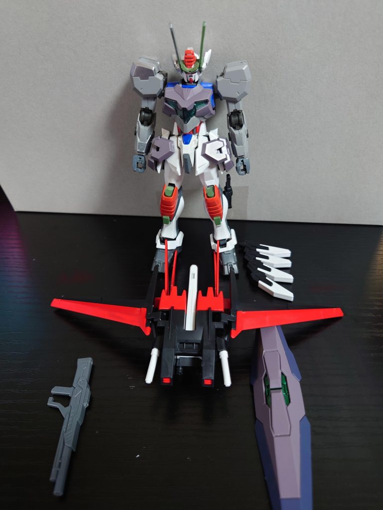 再設計されているとはいえ元は50年前の機体であり現段階でのMSとの戦闘はスペックだけを見ればギリギリではあるがセルジュのパイロットセンスで何とかなっている。