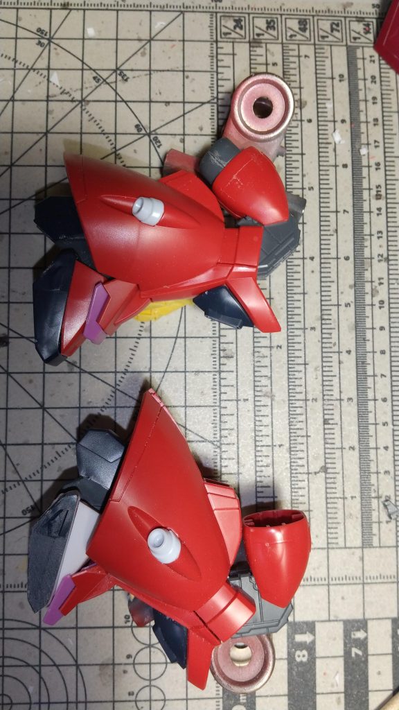 ガード部分をボールジョイント化、爪先可動部の干渉箇所を削って可動域を拡大しました