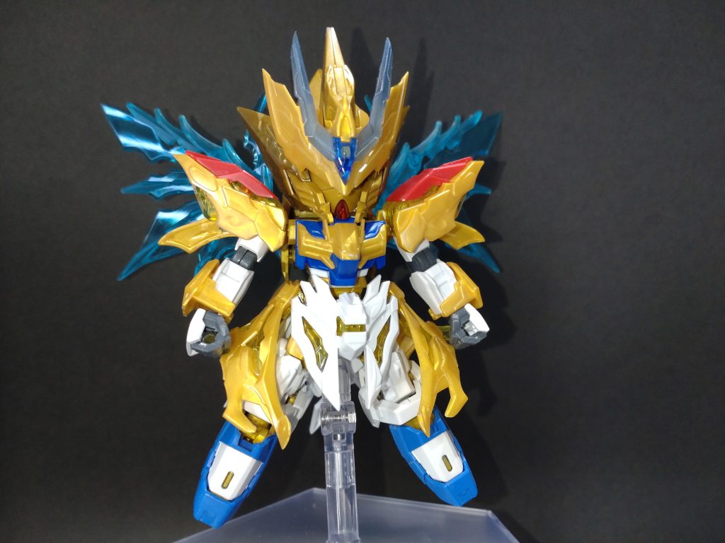 違和感ない程度に各部延長＋可動追加しました。ハンドパーツはEGのνガンダムを使用しました。