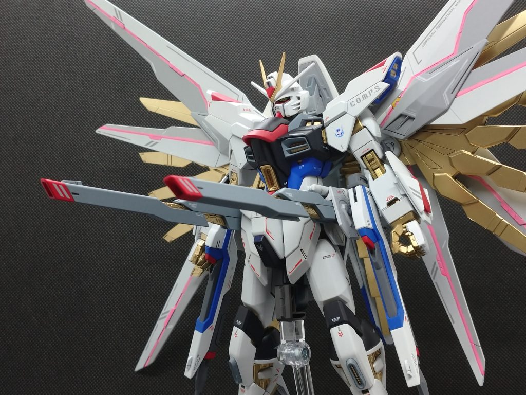 名称変更されてたレールガンもそのまま展開出来ます。上面の合わせ目のみ段落ち加工しました。