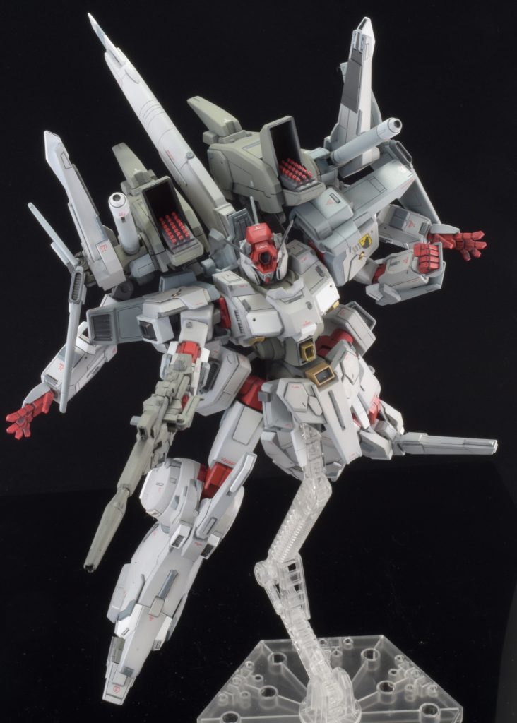 ZZガンダムで遊んで不満だった「バックパックのダブルキャノンが前方に向けられない問題」をバックパックを動かすことで解決