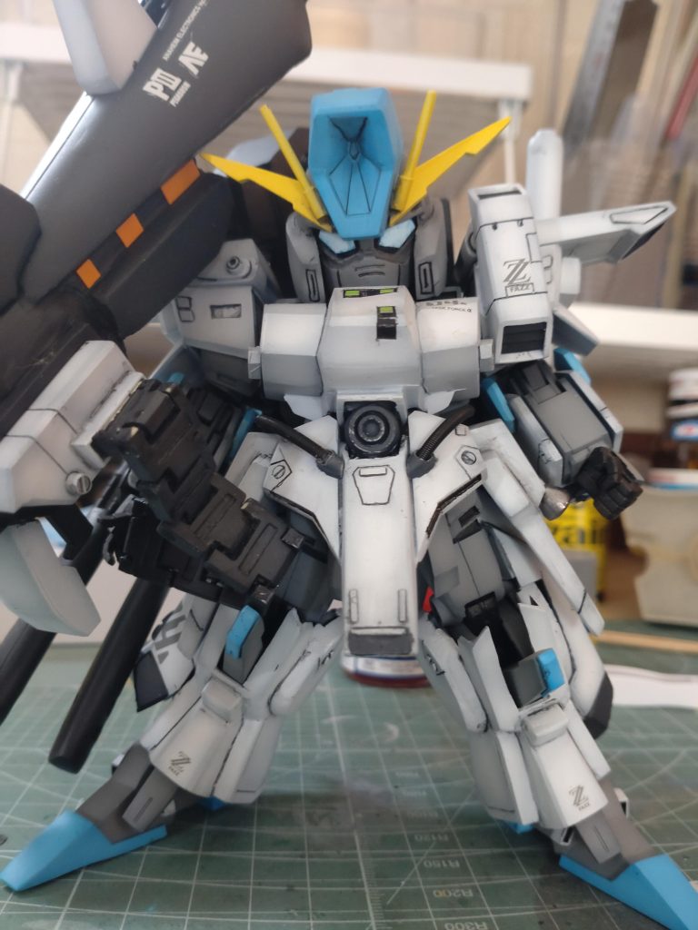 ベルト部分は１コマ作って複製でそろえました。