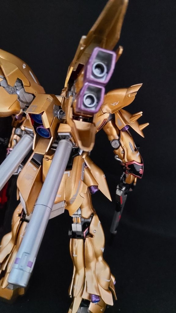 後ろのロケット的なやつを合わせ目消しにチャレンジしましたが…まぁ汚い…ユーチューブやら見て次こそは💦今回は色々新しいことに挑戦できた機体でした!大変だったけど楽しかった!