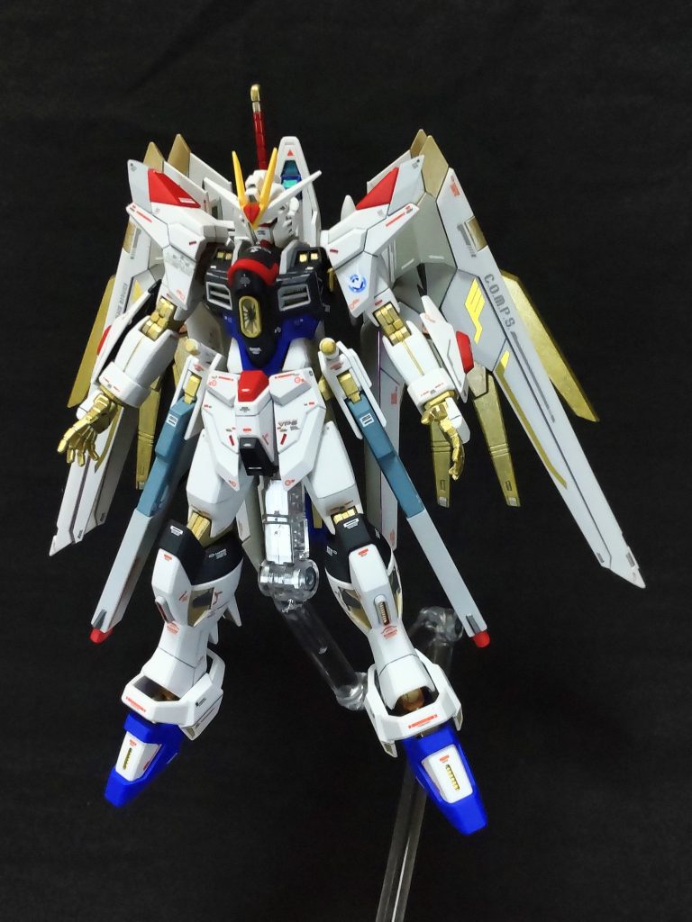 ということで、エンゲージ(合体)して、マイティーストライクフリーダムガンダムです。ネーミング長いですね😁。