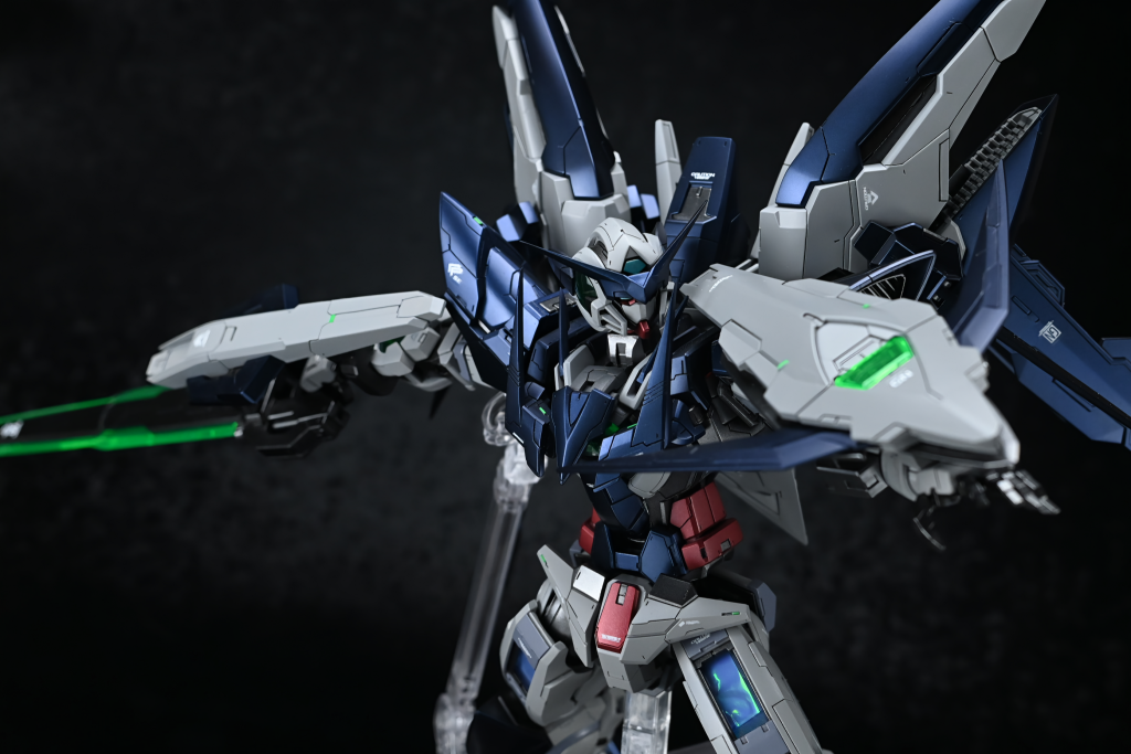 今回はでカール少な目でパネルラインを引き立てるようにしました