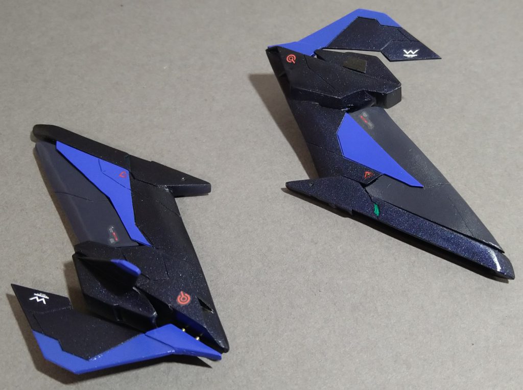 大型GNウイングバインダー機動面向上の為の武装でありディフェンサーシステムにより主翼を覆う接続方法となっており、両翼端には簡易型ブラックボックスが内蔵されて上下にあるダクトで高速冷却と軽量化を図っています。