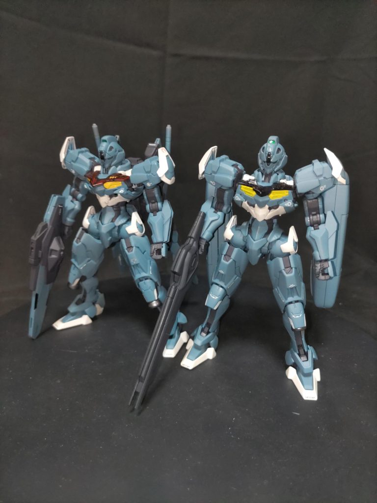 HGガンダムルブリス色変えとツーショット