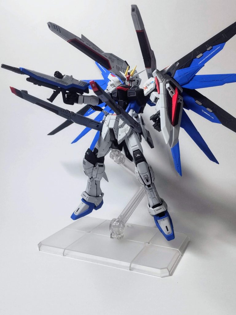 ハイマットフルバースト。ポージングもバランスも難しい…！