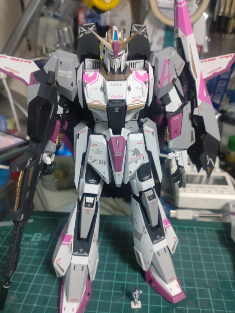 フラッシュ無しの色合いです。