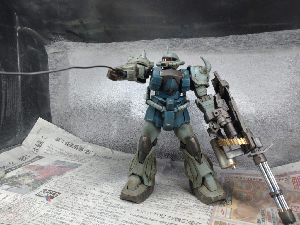 各部位ごとでウェザリングをしたので、いまいち左右のバランスが悪いなぁ～