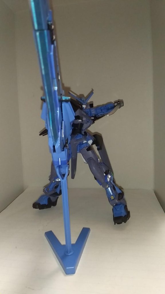 一番迫力のあるポージングです(個人的)デカい武器はロマンです。大剣でライオンの力強さを表現してみました