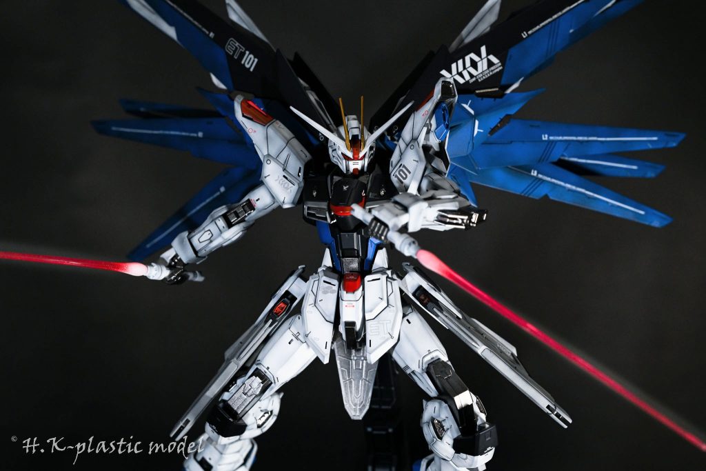 ビームサーベルが似合います✨