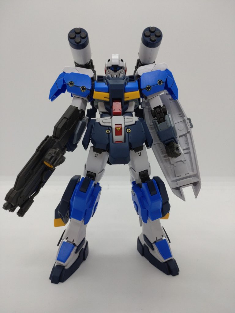 着込んだ後の素組み状態です。ガラッとイメージ変わりましたね〜✨  もうとにかくイケメンですね!!それしか言えません!w