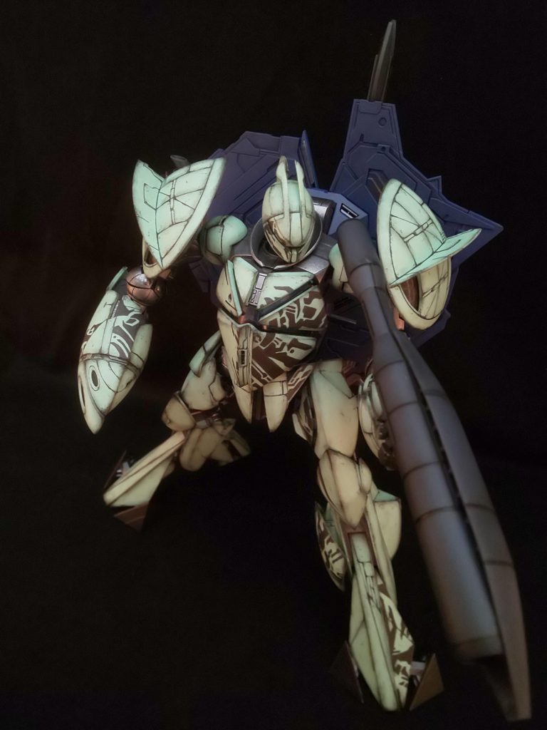 ターンAに登場する機体は見れば見るほど好きになるデザインが多いです。「ヒゲダサすぎワロタwww」等とほざいていた幼き私をお許しくださいシド・ミード氏。今では私の中の美しいガンダムトップです。