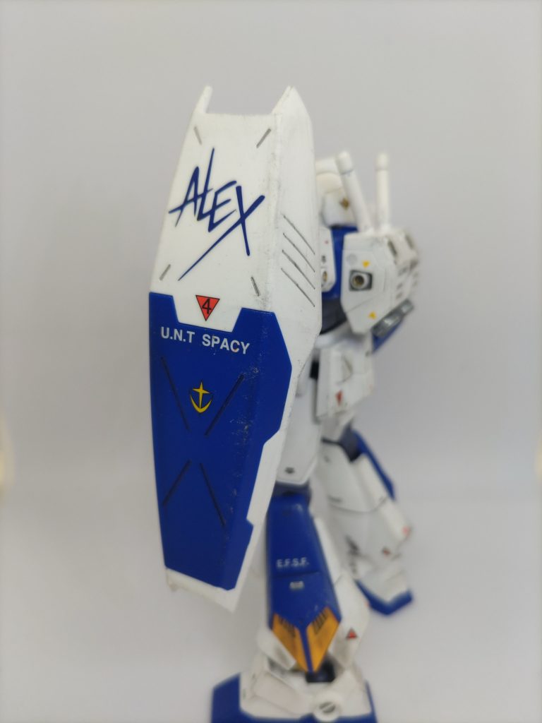 ALEXの文字はやはり水転写デカールで大正解でした。今回付属のデカールはチョバムアーマーにしか使いませんでした。