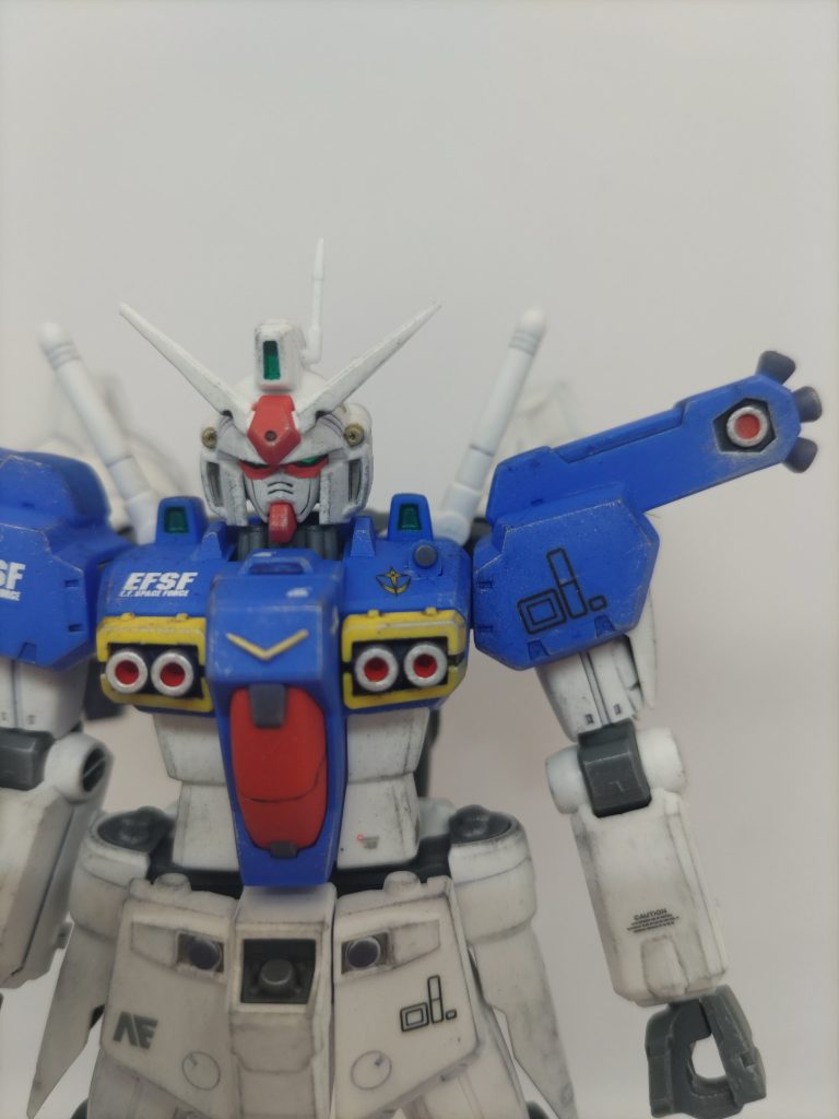 バーニア、センサー、V字などなどとにかく部分塗装箇所が多くて大変でしたがやった分だけカッコよくはなりますね。