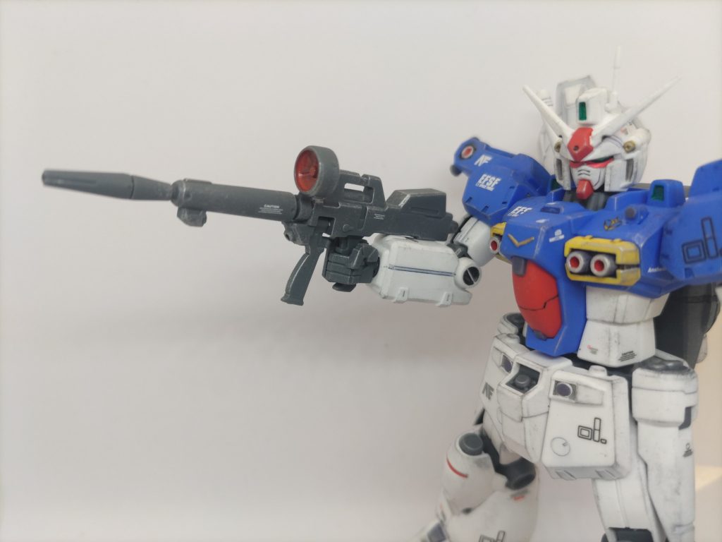 ライフルはドライブラシ仕上げ、スコープはメタリックレッド。