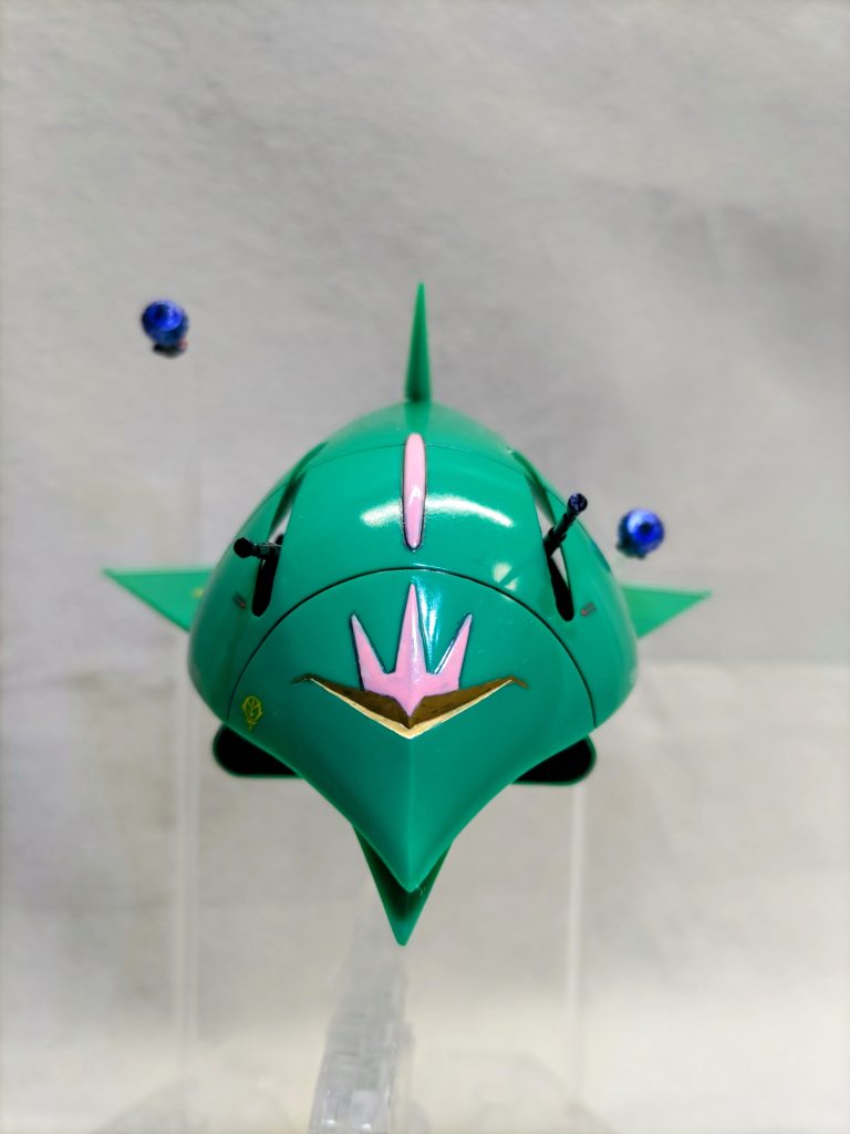 原作のエル◯スのテカテカ感を表現したかったので光沢仕上げ。バリとヒケを簡単に処理しただけで十分キレイになりました。