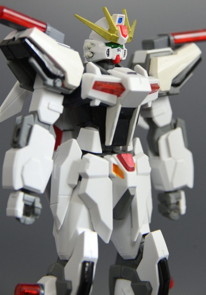 目はツインアイから一眼に変えてます。相変わらずお手軽改造しかしていません＾＾； 